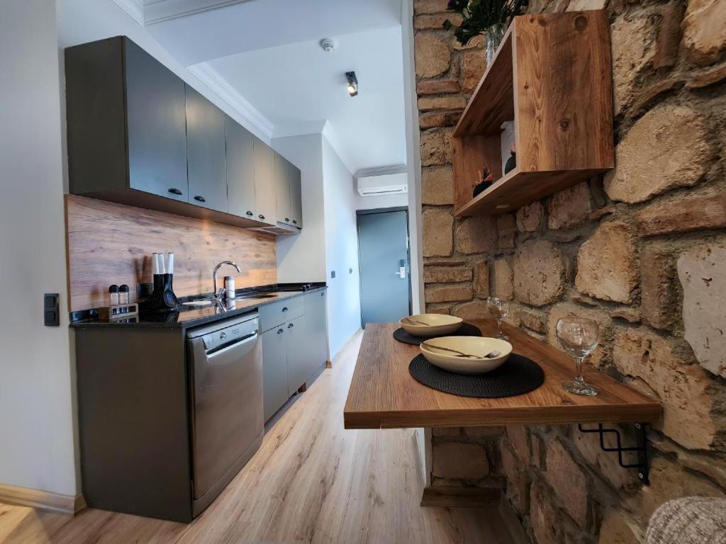 Sera Homes Kaleici Oldtown Antalya Bagian luar foto